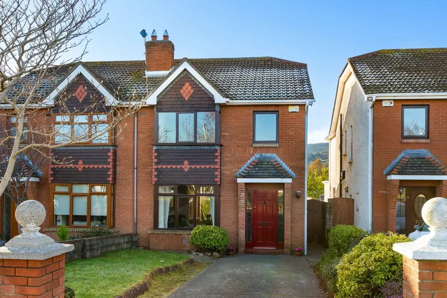 19 Glencairn Drive, The Gallops, Leopardstown, Dublin 18, D18T3P6 - DNG Estate Agents