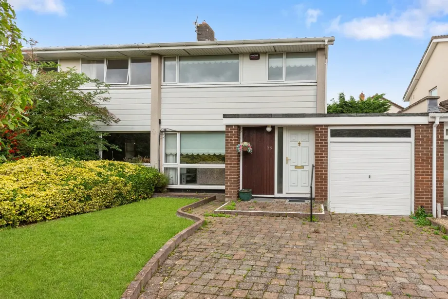25 Cabinteely Avenue, Cabinteely, Dublin 18, D18WY60 - DNG Estate Agents