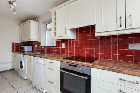17 Mount Olive Grove, Kilbarrack, Dublin 5, D05WN84 - DNG