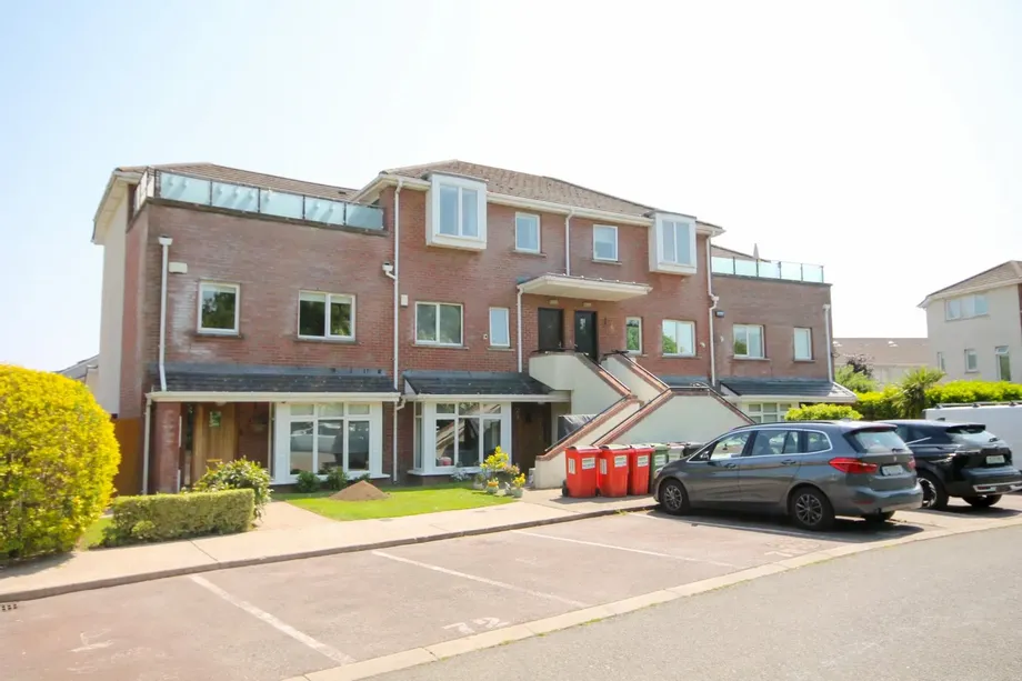64 Hansted Crescent, Lucan, Co Dublin, K78FP78 - DNG Estate Agents
