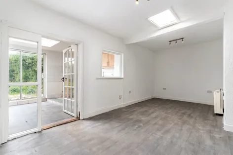 7 Old Bray Road, Cabinteely, Dublin 18, D18T2T0 -  DNG