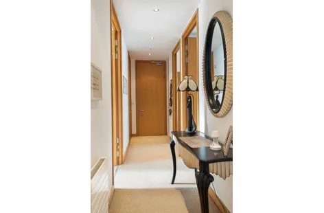 20 Thomastown House, Spencer Dock, IFSC, Dublin 2, D01 - DNG