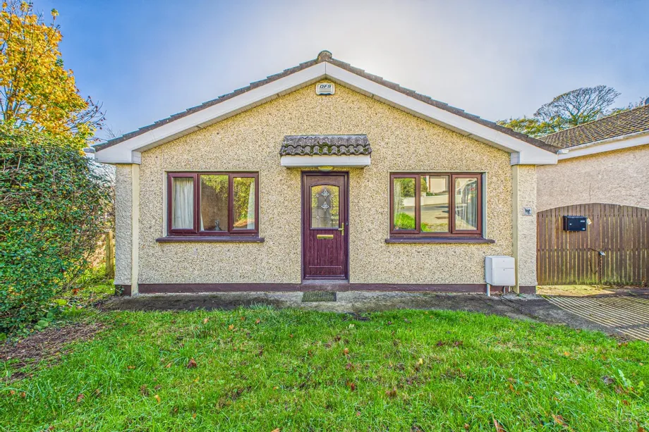 1 Bishopsgrove, Ferrybank, Waterford City, Co. Waterford, X91FC2R - DNG Estate Agents