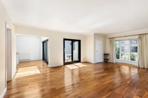 5 Castle Court, Booterstown, Blackrock, Co. Dublin, A94 - DNG