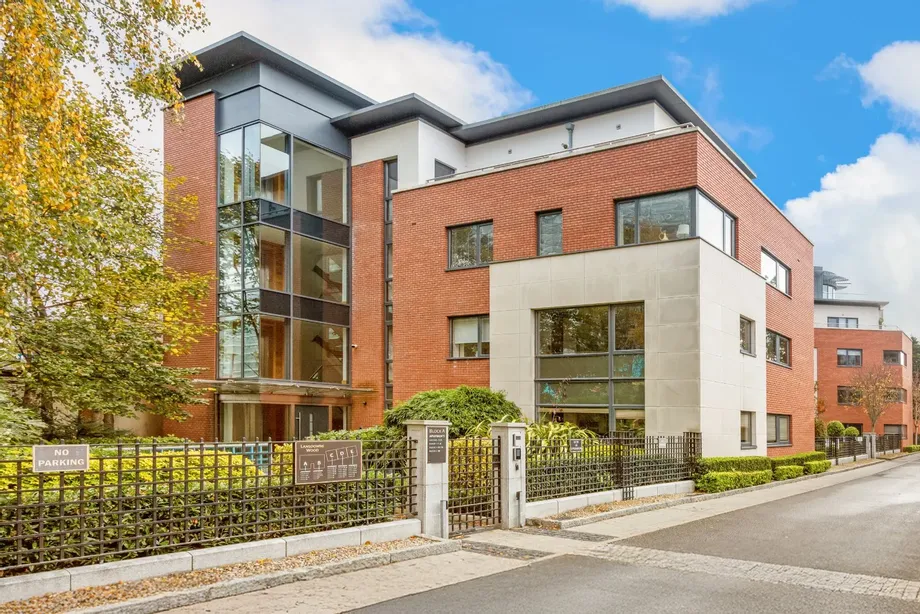 14 Lansdowne Wood, Lansdowne Road, Ballsbridge, Dublin 4, D04 - DNG Estate Agents