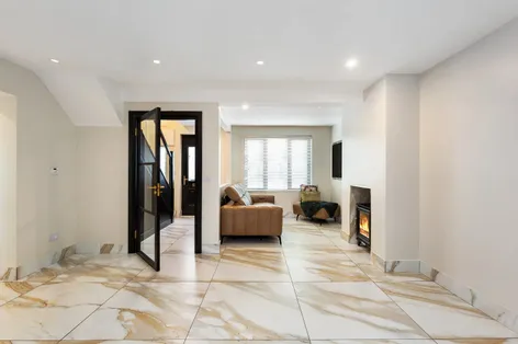 2 East Road, East Wall, Dublin 3, D03R573 -  DNG