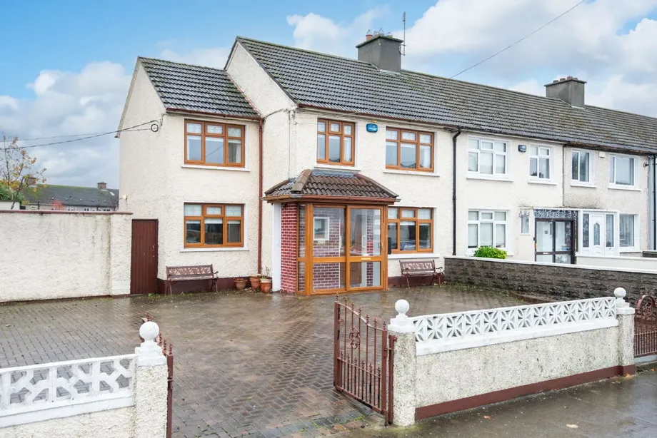 100 Walkinstown Drive, Walkinstown, Dublin 12, D12 - DNG Estate Agents