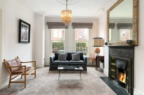 30 Oaklands Park, Sandymount, Dublin 4, D04 - DNG