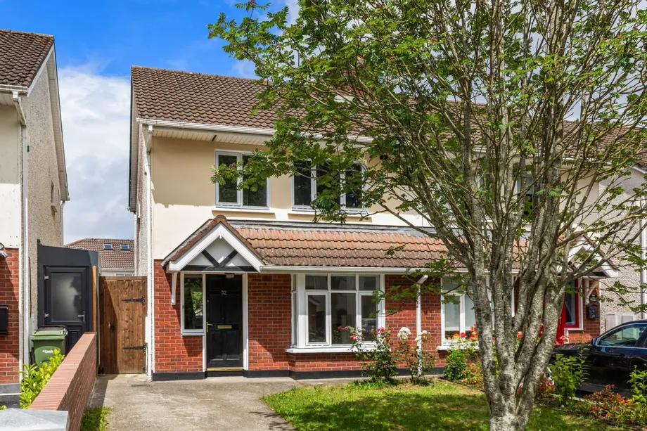 32 Warren Avenue, Warren Park, Castleknock, Dublin 15, D15ACW2 - DNG Estate Agents