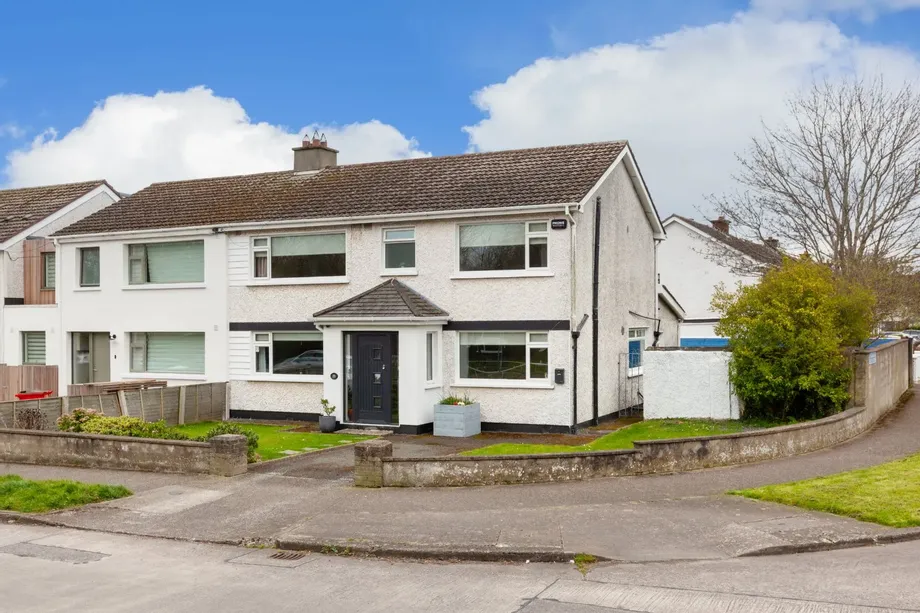 18 Albert College Drive (Plus Site Potential), Glasnevin, Dublin 9, D09YP29 - DNG Estate Agents