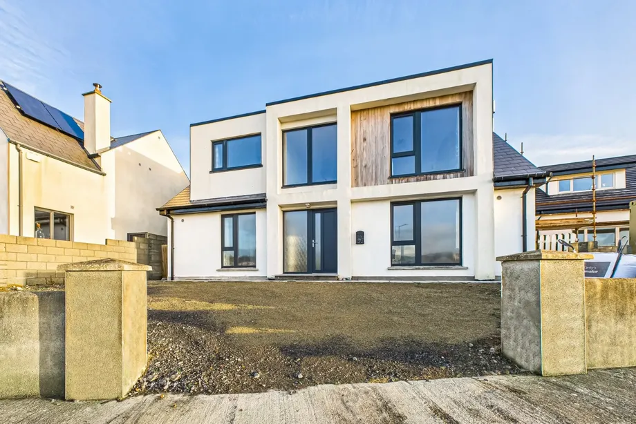 13 Laoi Na Mara, Dunmore East, Co. Waterford, X91R7RF - DNG Estate Agents