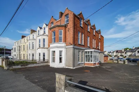 Belle-Vue, Shore Front, Aileach Road, Buncrana, Co. Donegal, F93V9P4 -  DNG