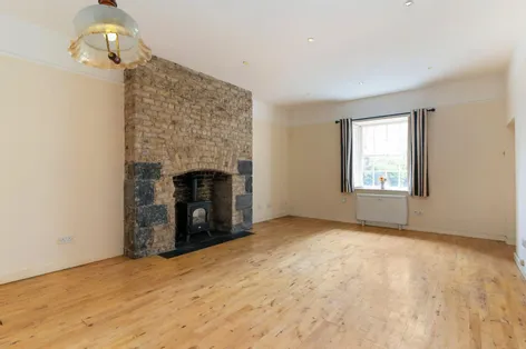 Apt. 2, 57 Pembroke Road, Ballsbridge, Dublin 4, D04 -  DNG