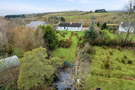 Bridge Cottage, Dunkineely, Donegal, F94 -  DNG