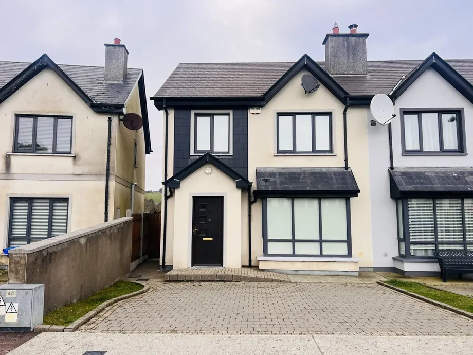 24 Castle Oaks, Bandon Co Cork - DNG Estate Agents