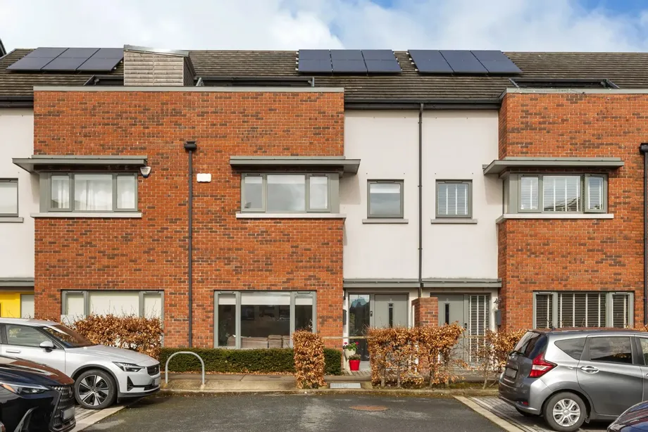 8 Willow Glen, Glenamuck Road, Carrickmines, Dublin 18, D18W9TY - DNG Estate Agents