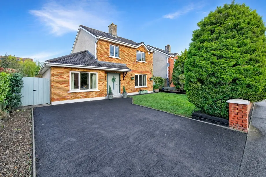 4 Lios Rua, Ballycasey, Shannon, Co. Clare, V14DH99 - DNG Estate Agents
