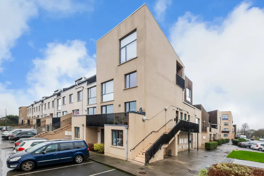 11 Parkview Green, Finglas, Dublin 11, D11PF24 - DNG Estate Agents