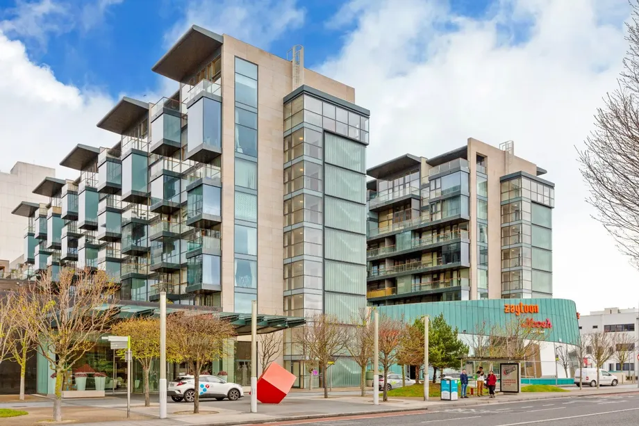 Penthouse at, 600 The Cubes 3, Beacon South Quarter, Sandyford, Dublin 18, D18T659 - DNG Estate Agents