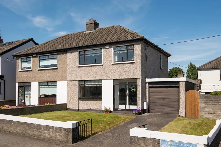 2 Brookville Crescent, Coolock, Dublin 5, D05RR88 - DNG Estate Agents