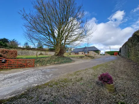 1&2 The Barn, Castlecrine, Sixmilebridge, Co. Clare, V95DE6H -  DNG