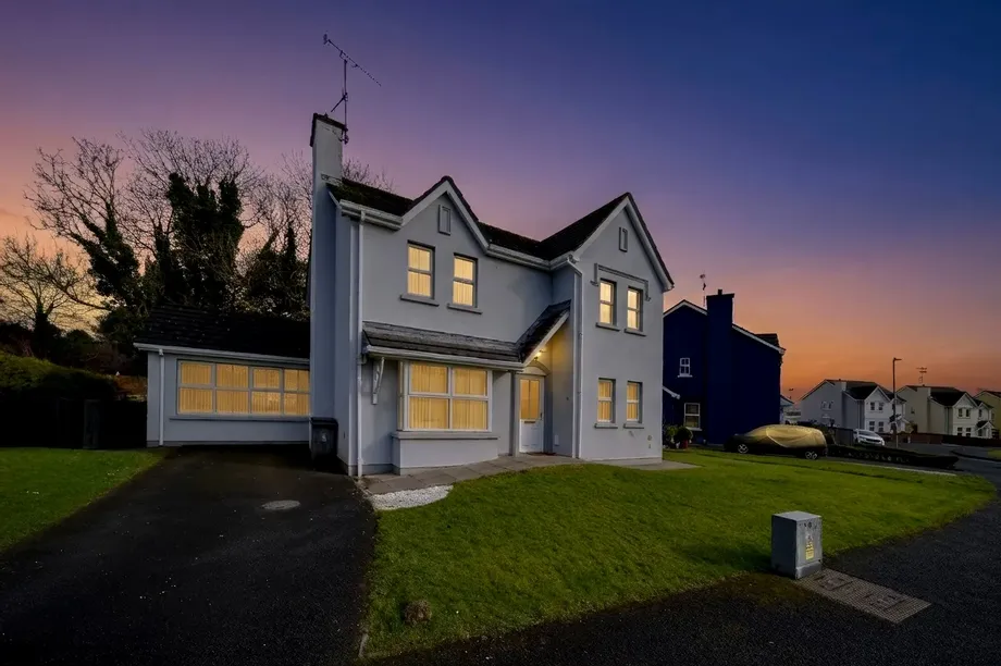 8 Greenfields, Convoy, Co. Donegal, F93RK83 - DNG Estate Agents
