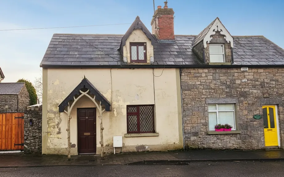 12 New Street, Virginia, Co. Cavan, A82FC86 - DNG Estate Agents