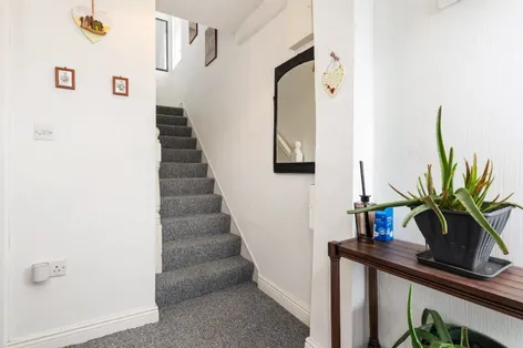 61 Beech Hill Drive, Donnybrook, Dublin 4, D04C9Y7 -  DNG