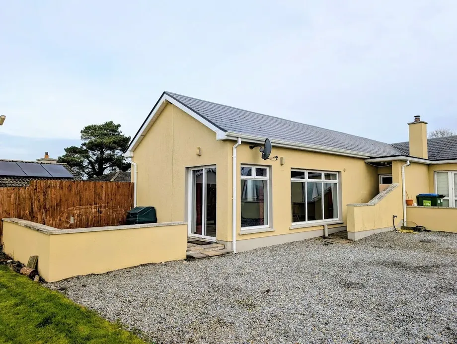 2 The Lane, Puckane, Nenagh, Co Tipperary, E45X598 - DNG Estate Agents