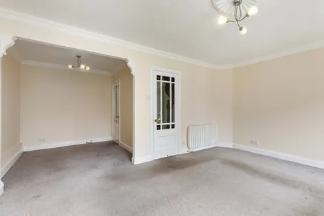 19 The Sweepstakes, Ballsbridge, Merrion Road, Dublin 4, D04E642 - DNG