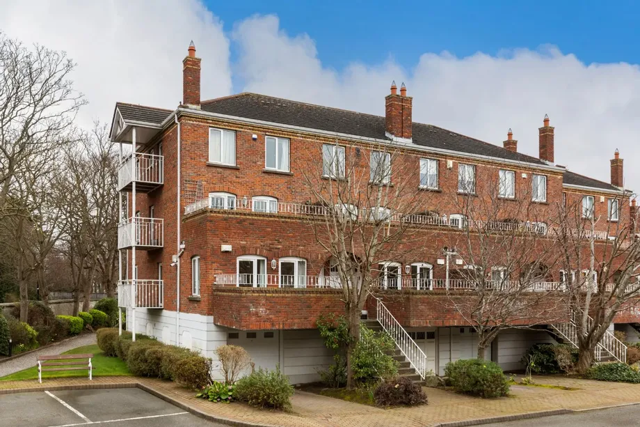 19 The Sweepstakes, Ballsbridge, Merrion Road, Dublin 4, D04E642 - DNG Estate Agents