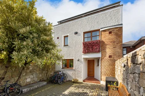 16 Morehampton Lane, Donnybrook, Dublin 4, D04W0V5 -  DNG