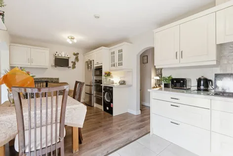 33 Priory Way, Manor Grove, Terenure, Dublin 12, D12 - DNG