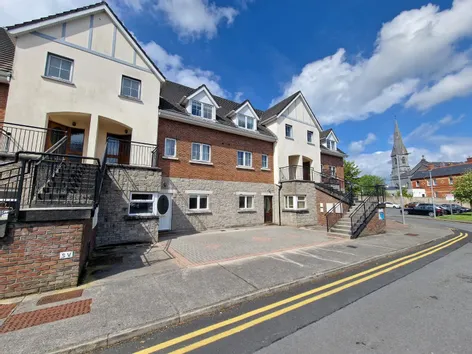 6 Cathedral Court, Clare Road, Ennis, Co Clare, V95VHH4 -  DNG