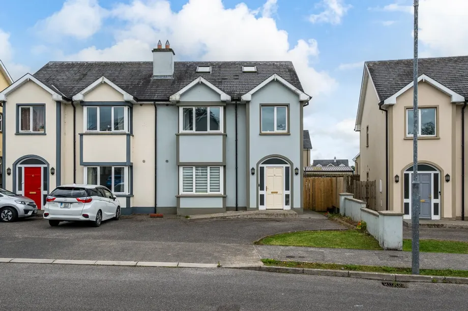 11 Holly Park, Leitrim Village, Co. Leitrim, N41CP57 - DNG Estate Agents