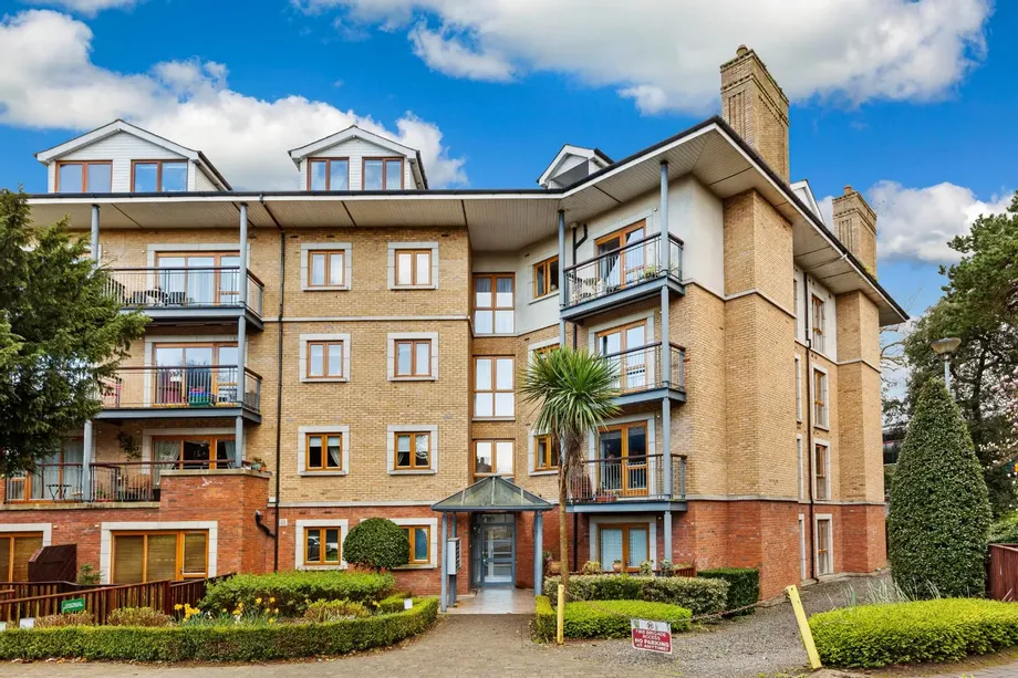 2 Glaslyn, Howth Road, Clontarf, Dublin 3, D03W188 - DNG Estate Agents