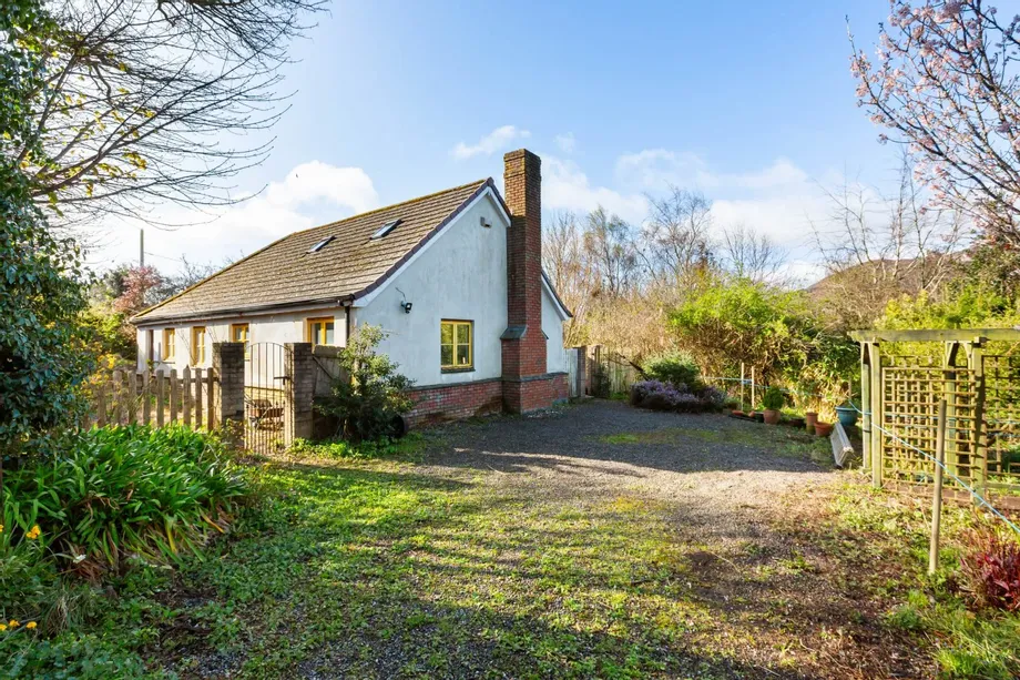 Deerpark Lodge, Ballynamuddagh Road, Windgates, Bray, Co. Wicklow, A98HK72 - DNG Estate Agents