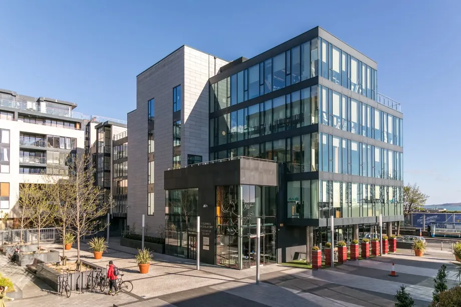 83 Harbour View, Harbour Square, Crofton Road, Dun Laoghaire, Co Dublin, A96H5Y6 - DNG Estate Agents