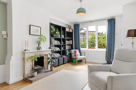 215 Clonard Road, Kimmage, Dublin 12, D12K3CR -  DNG