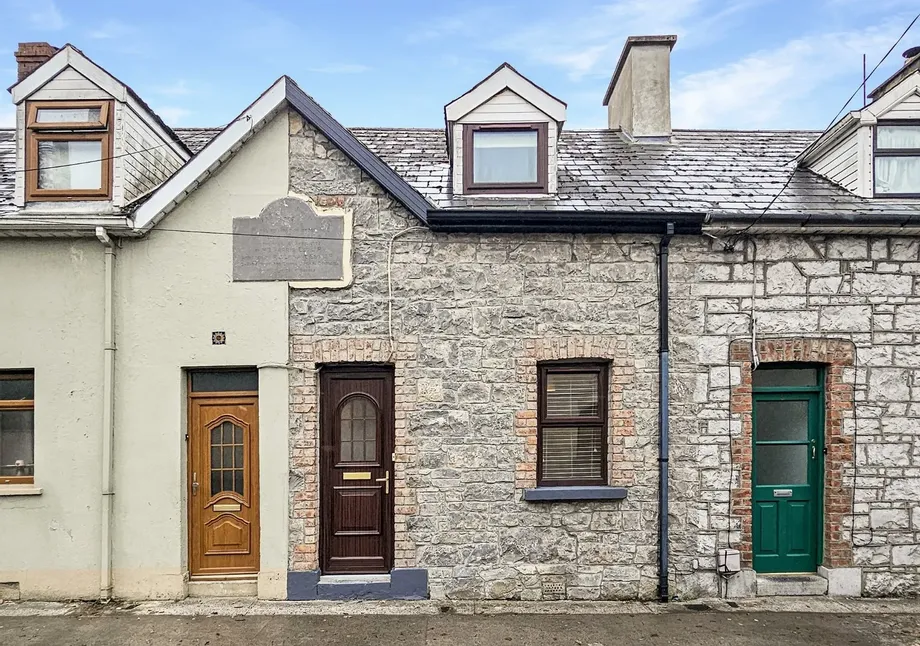 6 Linnane's Terrace, Kilrush Road, Ennis, Co. Clare, V95KPK8 - DNG Estate Agents