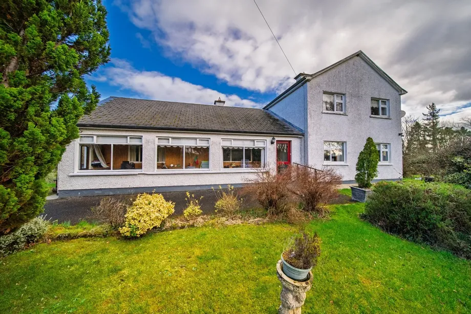 Woodbine House, Newtown, Cloghans, Ballina, Co. Mayo., F26W6D3 - DNG Estate Agents
