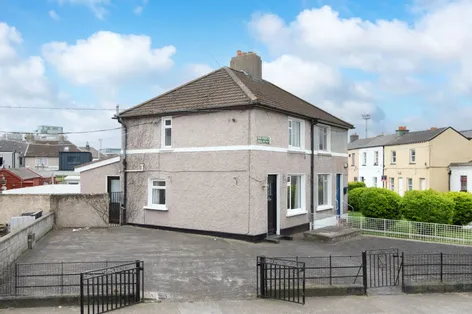 37 Russell Avenue East, East Wall, Dublin 3, D03 -  DNG