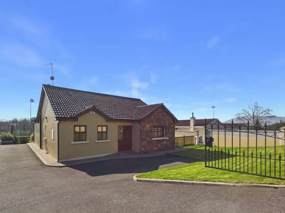 Tullig, Killarney, Co Kerry, V93T6RR - DNG Estate Agents