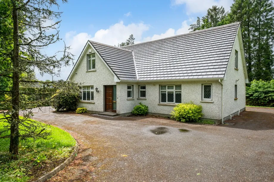 The High Pines, Rooskey New, Rooskey, Co. Roscommon, N41VF53 - DNG Estate Agents