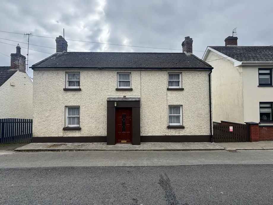 9 Harbour Row, Harbour Road, Clogherhead, Co. Louth, A92VW08 - DNG Estate Agents