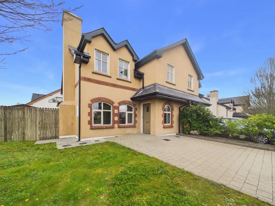 7 Ait Ledwidge, Woodlawn, Killarney, Co Kerry, V93FYX3 - DNG Estate Agents