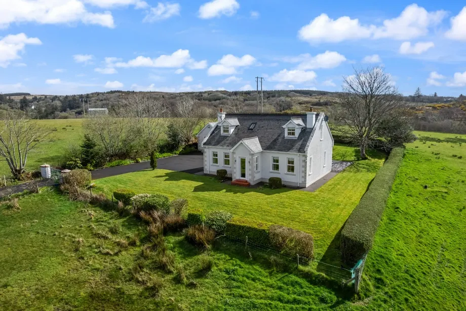 Tara Cottage, Carricknamoghill, Killybegs, Co. Donegal, F94W017 - DNG Estate Agents