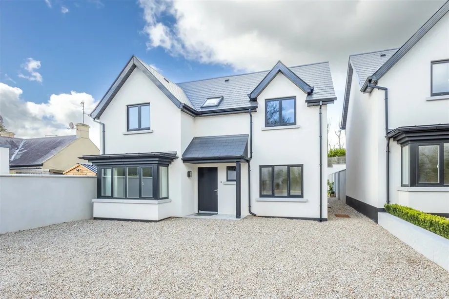Farmleigh, The Grove, Greystones, Co. Wicklow, A63 - DNG Estate Agents