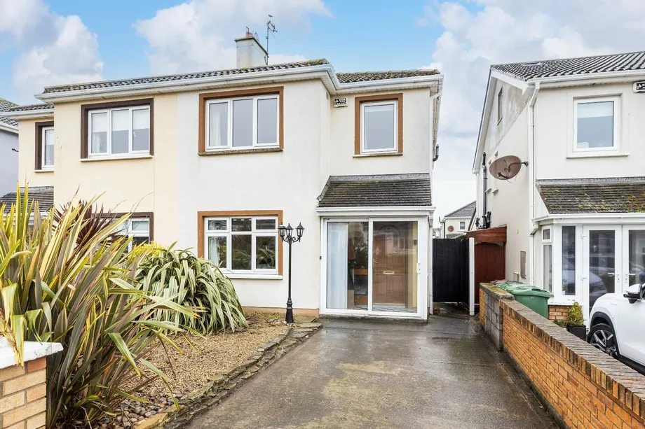 28 Kellys Bay Strand, Skerries, Co. Dublin, K34 - DNG Estate Agents
