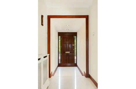 4 Clonkeen Lawn, Clonkeen Road, Deansgrange, Blackrock, Co. Dublin, A94C7V0 -  DNG